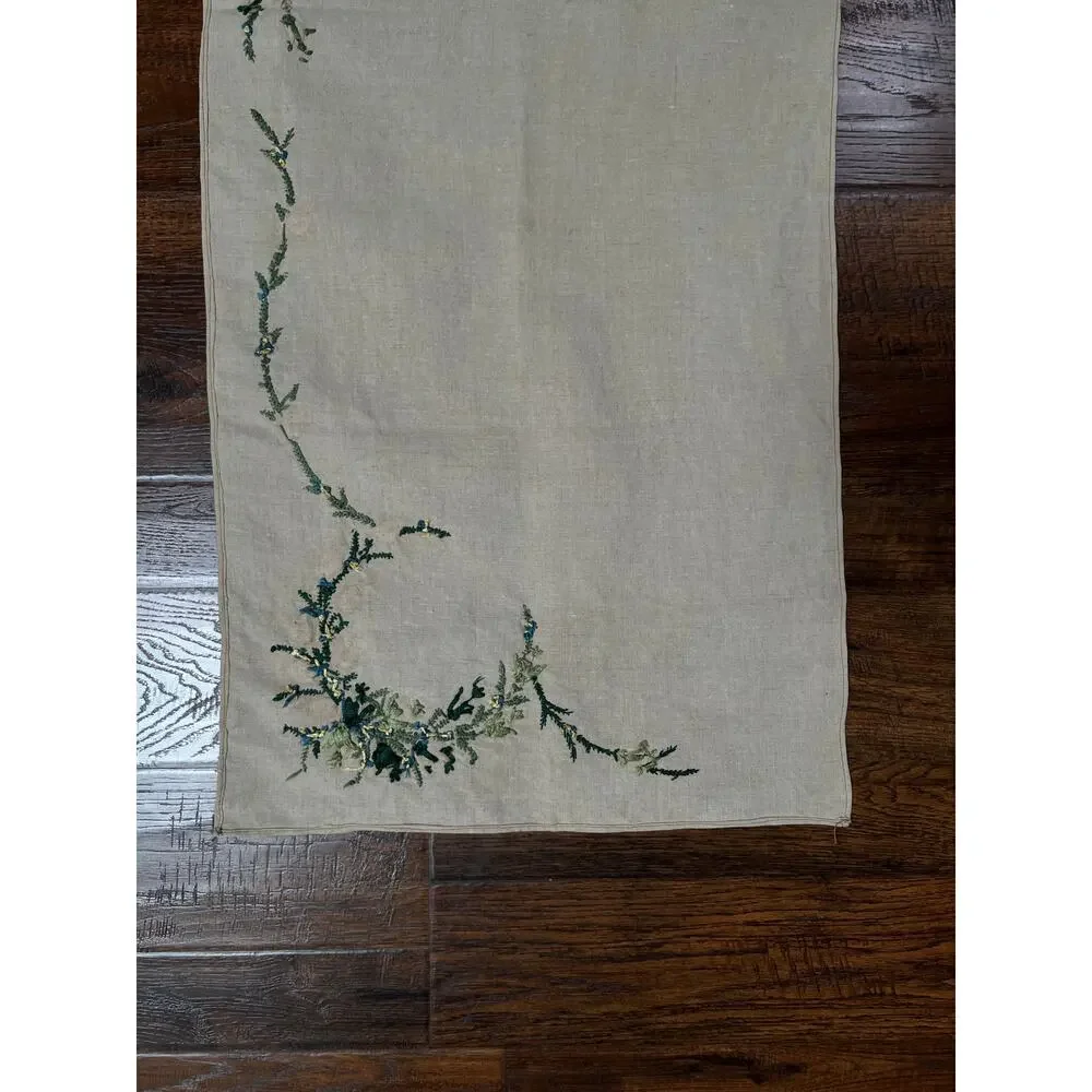 Vintage Rectangular Linen Table Runner Hand Embroidered Puffy Pink Rosebud Vine
